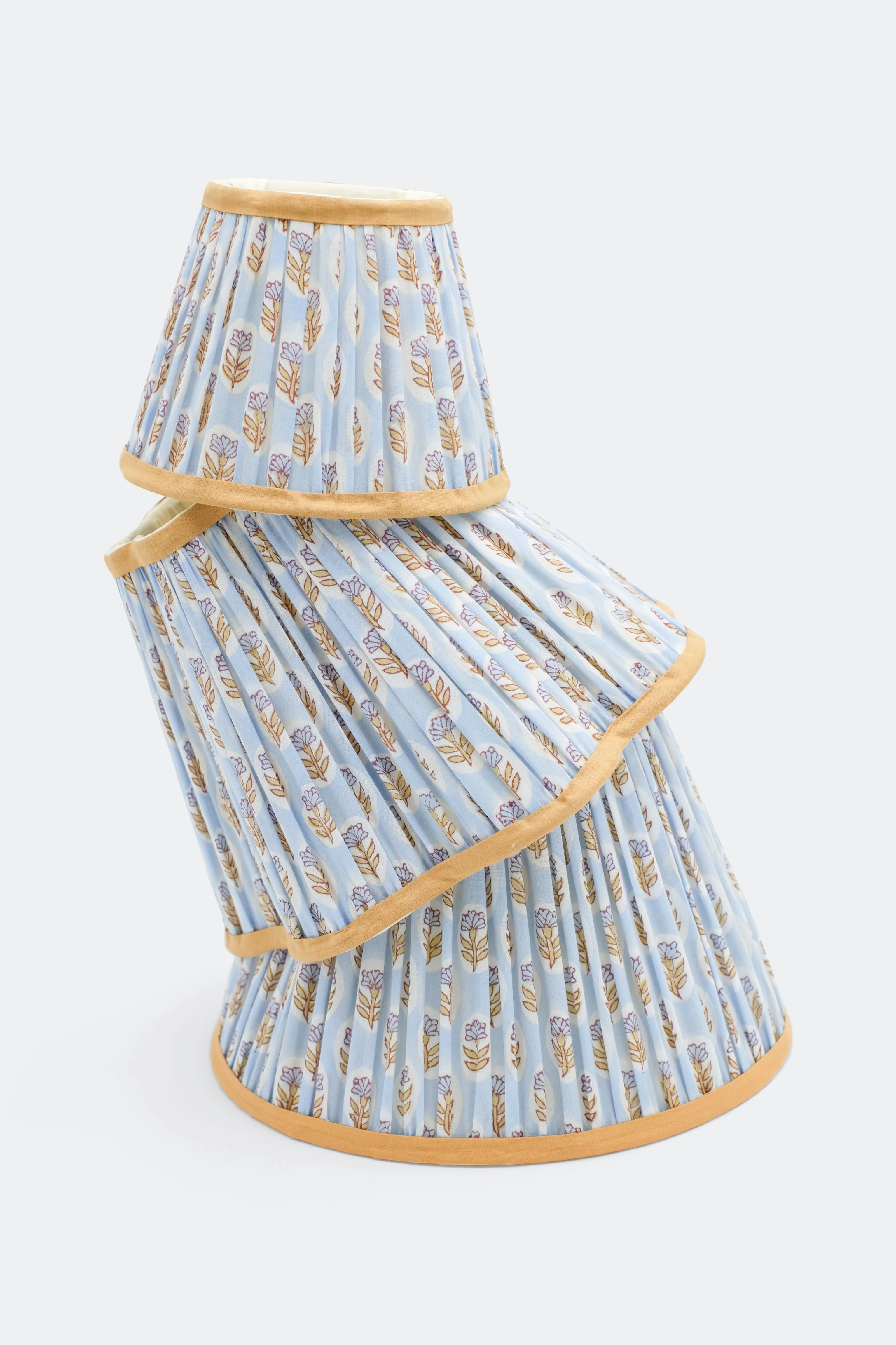 10” Pleated Blockprint Empire Lampshade — Sky Blue Daisies - Image 4